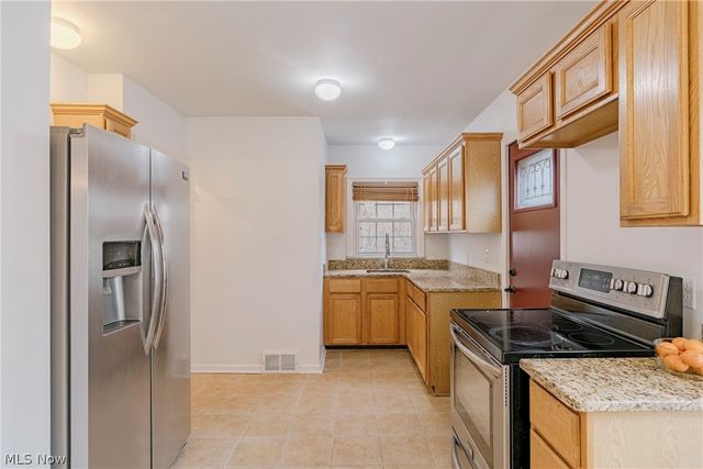 19615 Scottsdale Boulevard, Shaker Heights, OH 44122