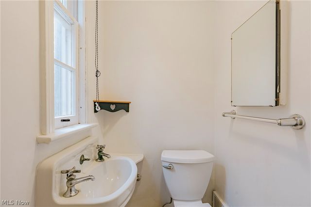 19615 Scottsdale Boulevard, Shaker Heights, OH 44122