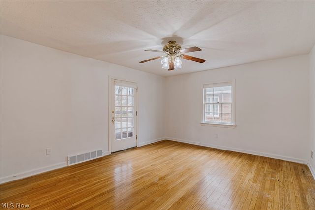 19615 Scottsdale Boulevard, Shaker Heights, OH 44122