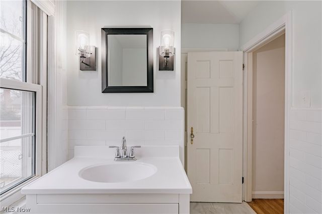 19615 Scottsdale Boulevard, Shaker Heights, OH 44122