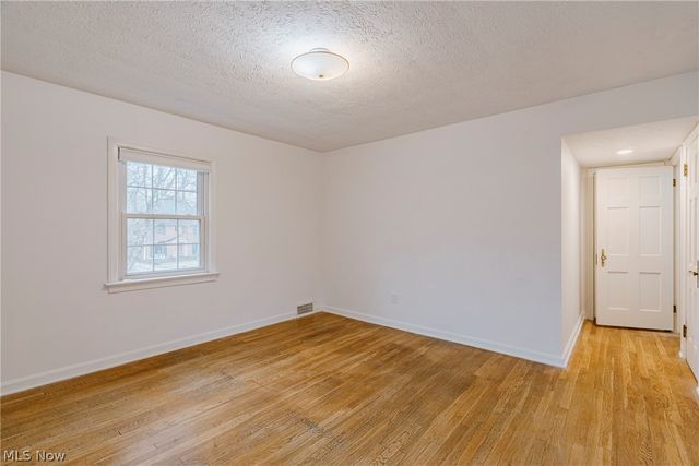 19615 Scottsdale Boulevard, Shaker Heights, OH 44122