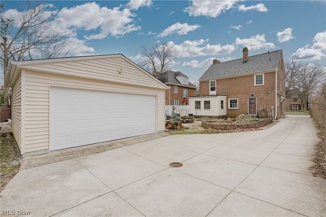 19615 Scottsdale Boulevard, Shaker Heights, OH 44122