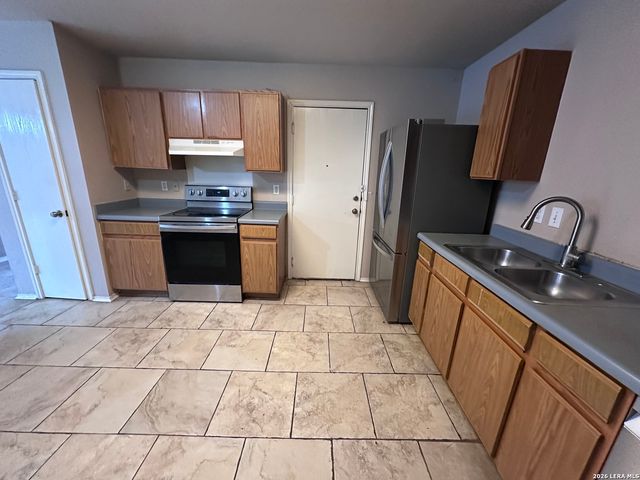 8919 DAKOTA RUN, Converse, TX 78109