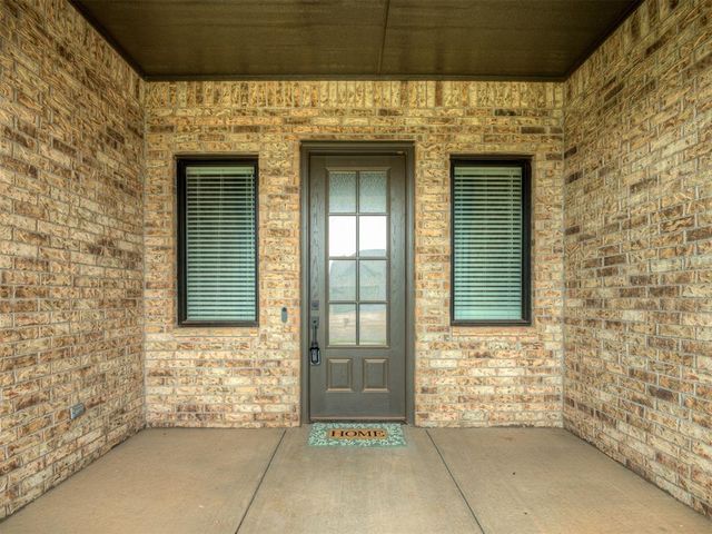 9209 NW 84th Terrace, Yukon, OK 73099