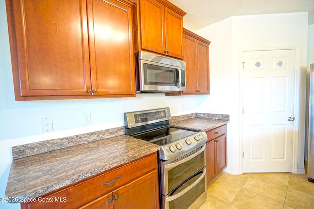 436 Great Falls Lane SW, Palm Bay, FL 32908