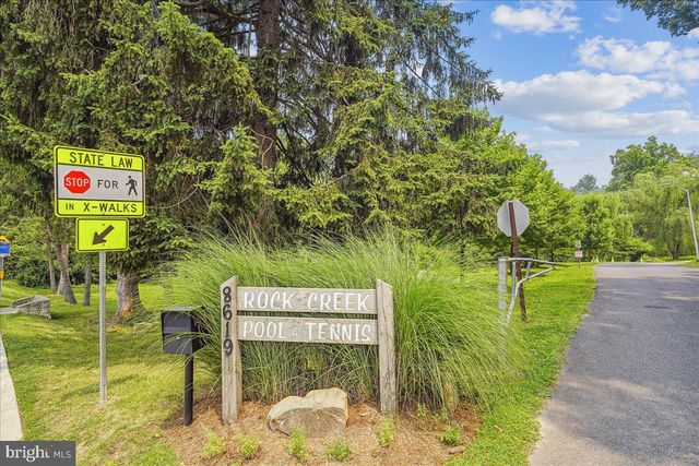 5401 AMBERWOOD LN, Rockville, MD 20853