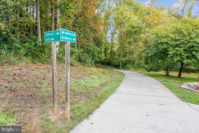 5401 AMBERWOOD LN, Rockville, MD 20853