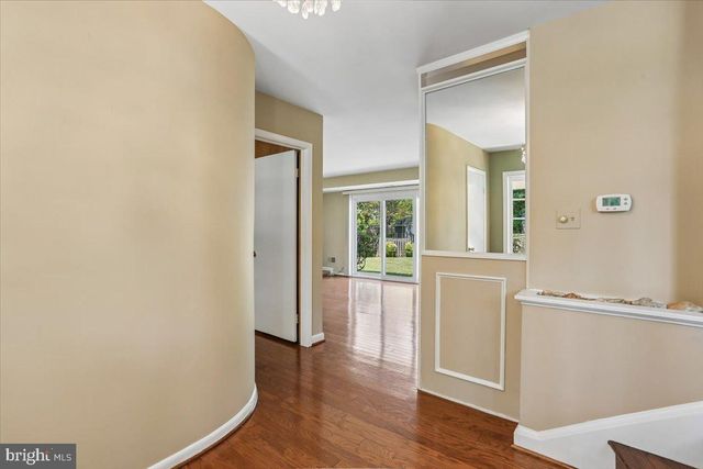 5401 AMBERWOOD LN, Rockville, MD 20853