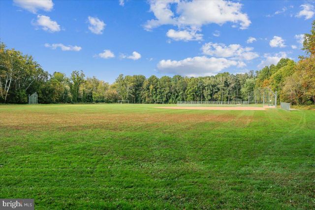 5401 AMBERWOOD LN, Rockville, MD 20853