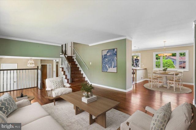 5401 AMBERWOOD LN, Rockville, MD 20853