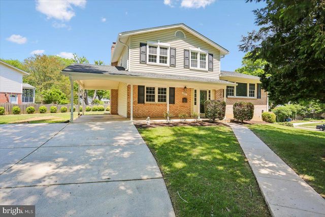 5401 AMBERWOOD LN, Rockville, MD 20853