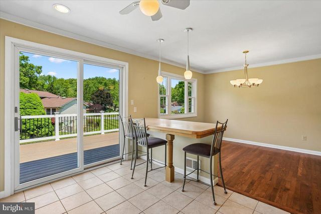 5401 AMBERWOOD LN, Rockville, MD 20853