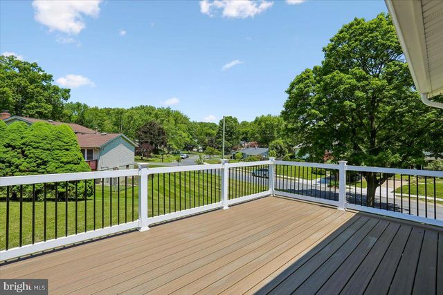 5401 AMBERWOOD LN, Rockville, MD 20853