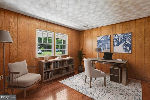 5401 AMBERWOOD LN, Rockville, MD 20853