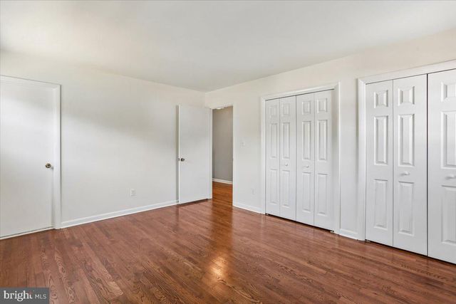 5401 AMBERWOOD LN, Rockville, MD 20853