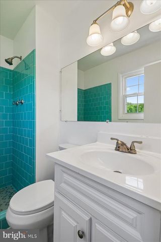 5401 AMBERWOOD LN, Rockville, MD 20853