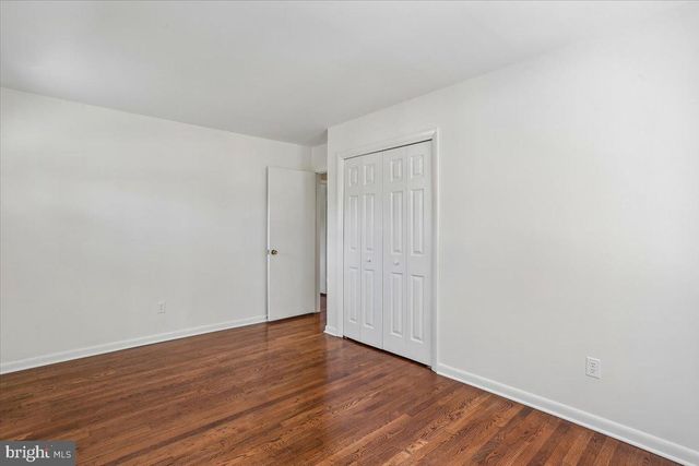 5401 AMBERWOOD LN, Rockville, MD 20853