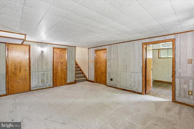 5401 AMBERWOOD LN, Rockville, MD 20853