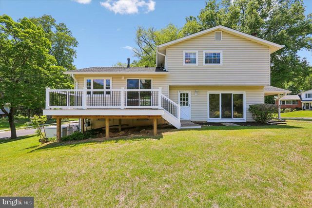 5401 AMBERWOOD LN, Rockville, MD 20853