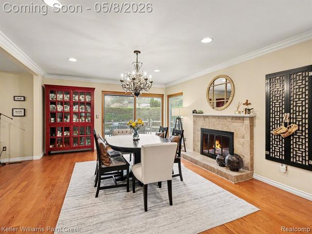 1949 Canary Court, Troy, MI 48084