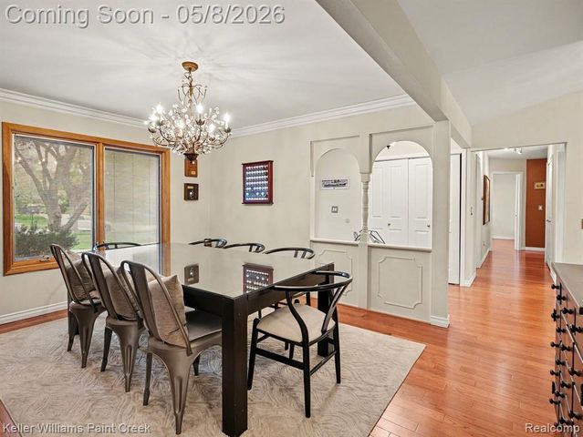 1949 Canary Court, Troy, MI 48084