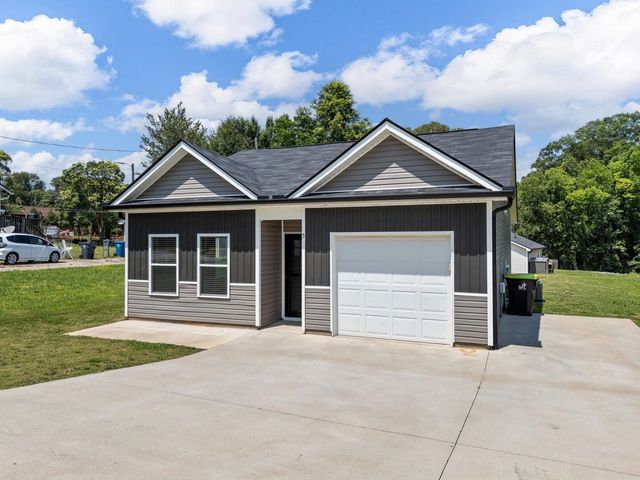 5 S Howard Street, Inman, SC 29349