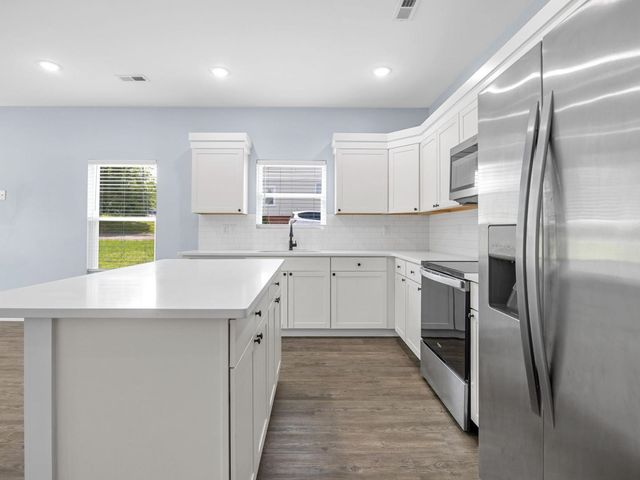 5 S Howard Street, Inman, SC 29349