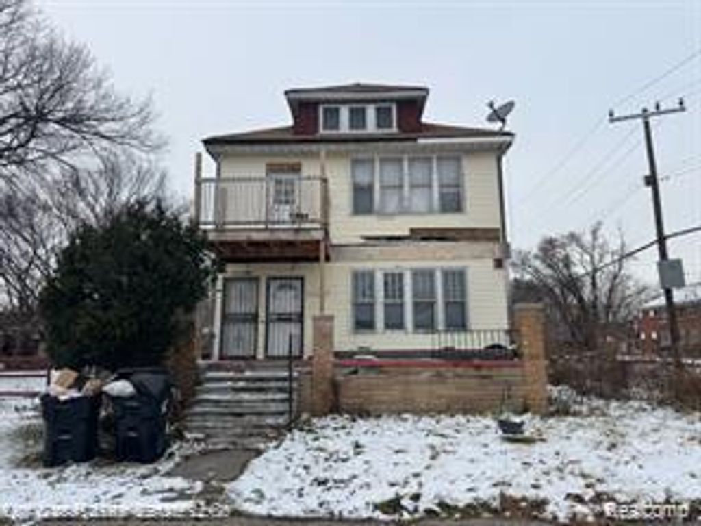 11881 Saint Patrick Street, Detroit, MI 48205