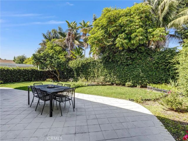 10091 Edye Drive, Huntington Beach, CA 92646