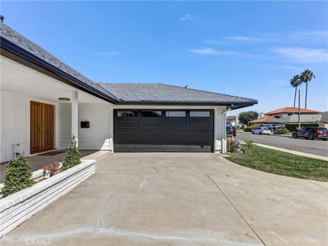 10091 Edye Drive, Huntington Beach, CA 92646