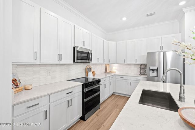 1029 Cavailian Place NW, Palm Bay, FL 32907