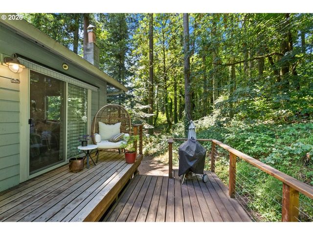 30475 Sw RIVERWOOD Dr, West Linn, OR 97068