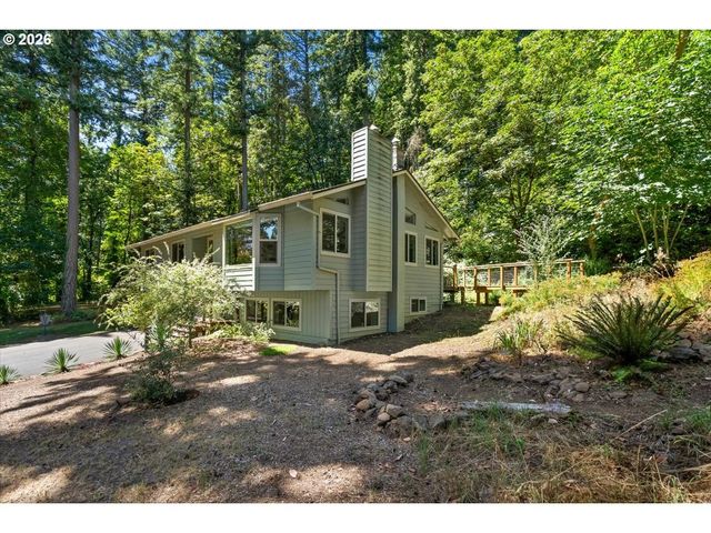 30475 Sw RIVERWOOD Dr, West Linn, OR 97068
