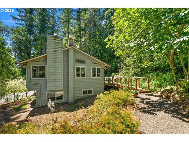30475 Sw RIVERWOOD Dr, West Linn, OR 97068