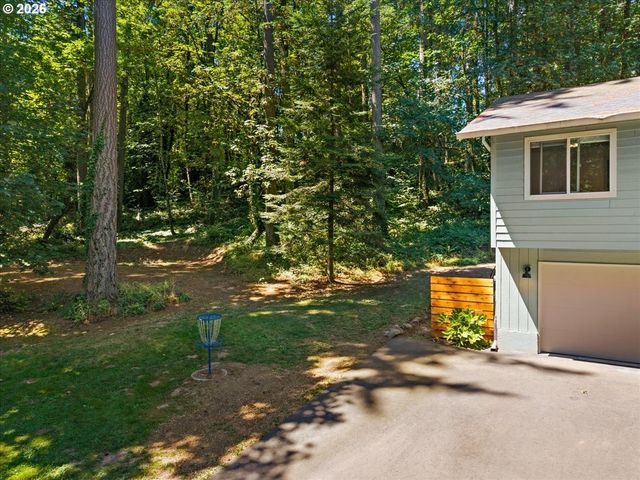 30475 Sw RIVERWOOD Dr, West Linn, OR 97068
