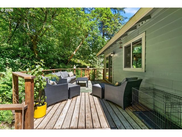 30475 Sw RIVERWOOD Dr, West Linn, OR 97068