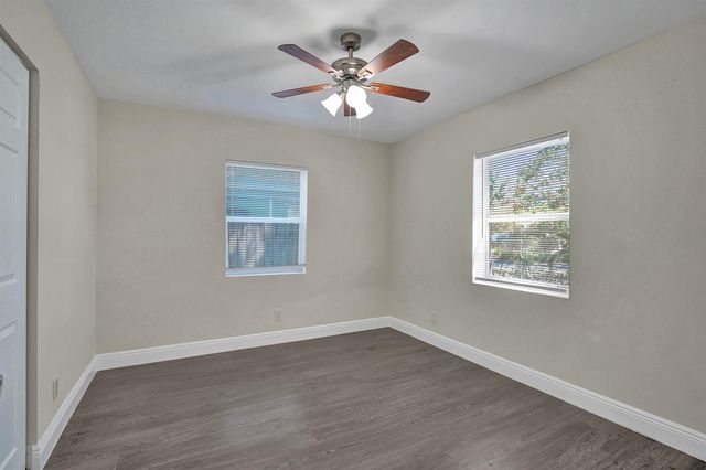 131 NE 51st Street, Oakland Park, FL 33334