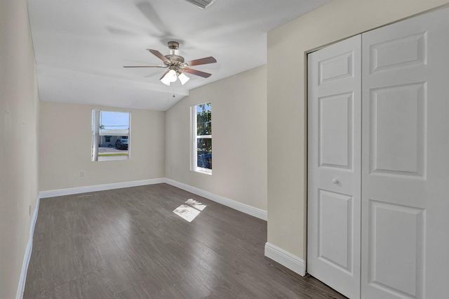 131 NE 51st Street, Oakland Park, FL 33334