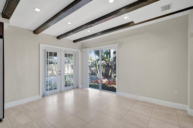131 NE 51st Street, Oakland Park, FL 33334