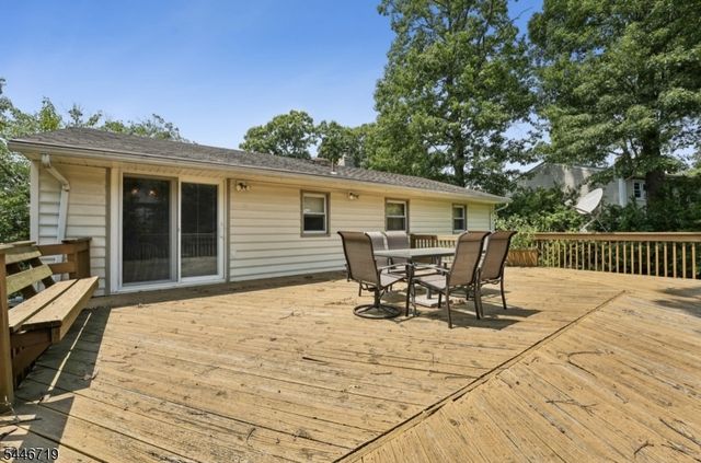 128 Marne Rd, Hopatcong Boro, NJ 07843