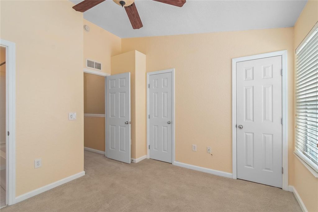 Image 19 of property listing at 4814 SW 44TH CIRCLE, Ocala, FL 34474