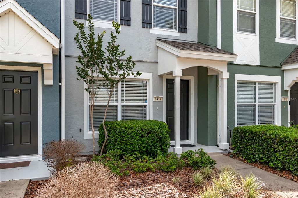 Image 3 of property listing at 4814 SW 44TH CIRCLE, Ocala, FL 34474