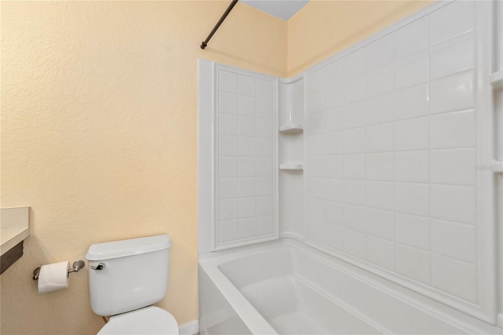 Image 21 of property listing at 4814 SW 44TH CIRCLE, Ocala, FL 34474