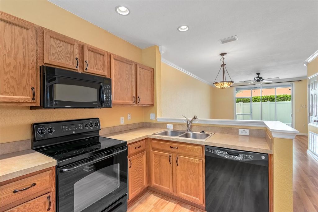 Image 9 of property listing at 4814 SW 44TH CIRCLE, Ocala, FL 34474