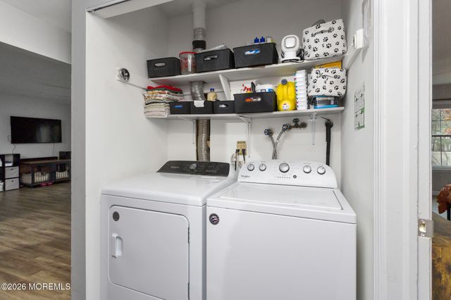 208 Owls Nest Court, Jackson, NJ 08527