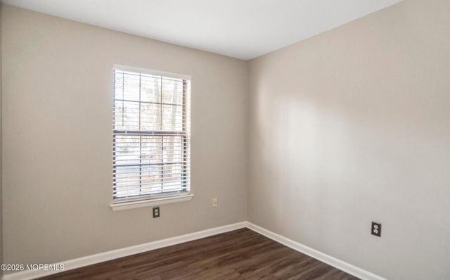 208 Owls Nest Court, Jackson, NJ 08527