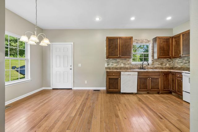 280 Hillside Road, Whitwell, TN 37397