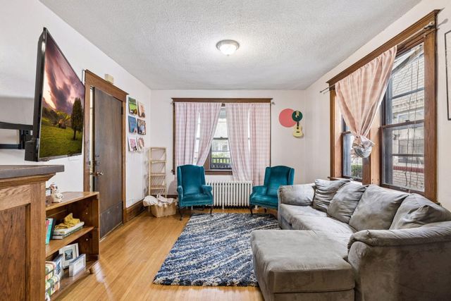 724 Hague Avenue, Saint Paul, MN 55104