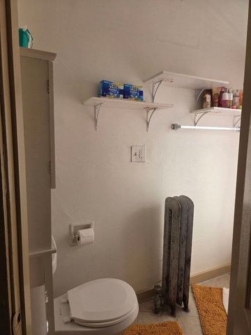 7547 N Rogers Avenue, Chicago, IL 60626