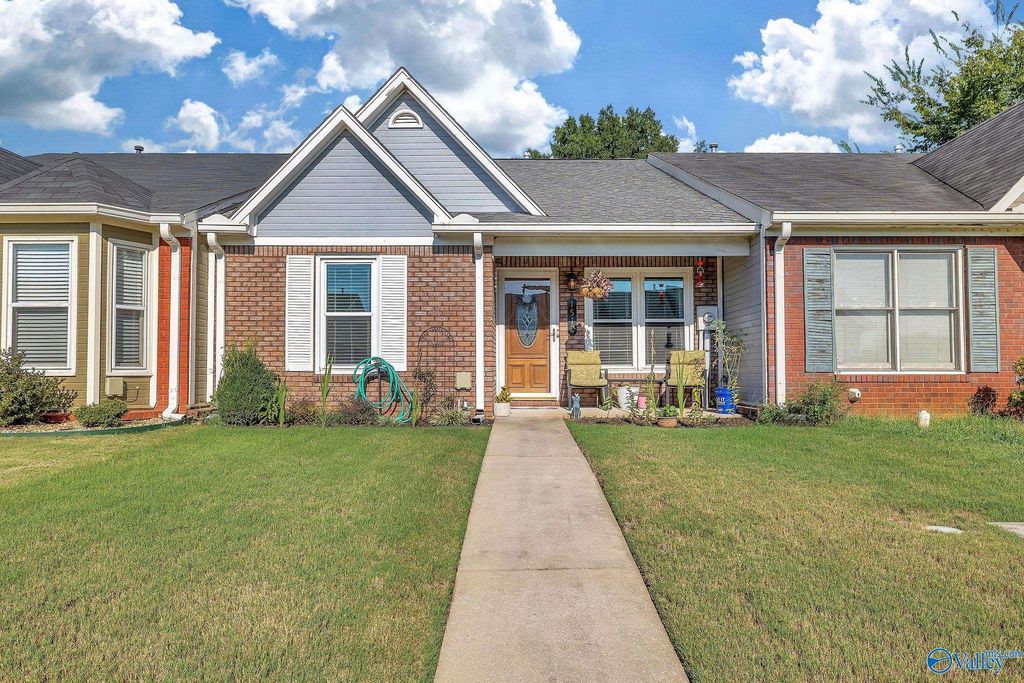 1512 SW Forestview Drive, Decatur, AL 35603